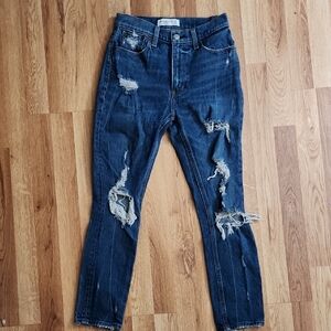 Abercrombie & Fitch The Skinny High Rise Jeans